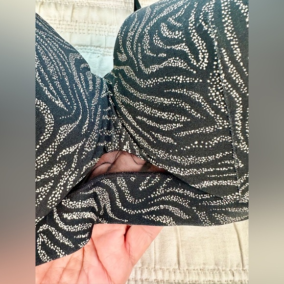 Cacique Comfort Bliss Multi-Way Strapless Bra in Animal Sand Dollar Size 44C - Picture 4 of 9